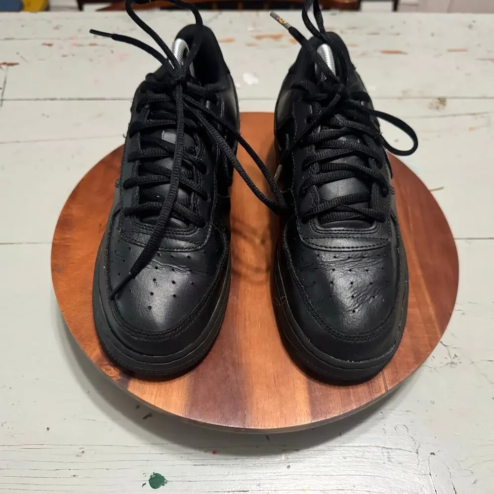Nike Air Force 1 Low Triple Black Youth Size 6.5 Sneaker Shoes 314192-009